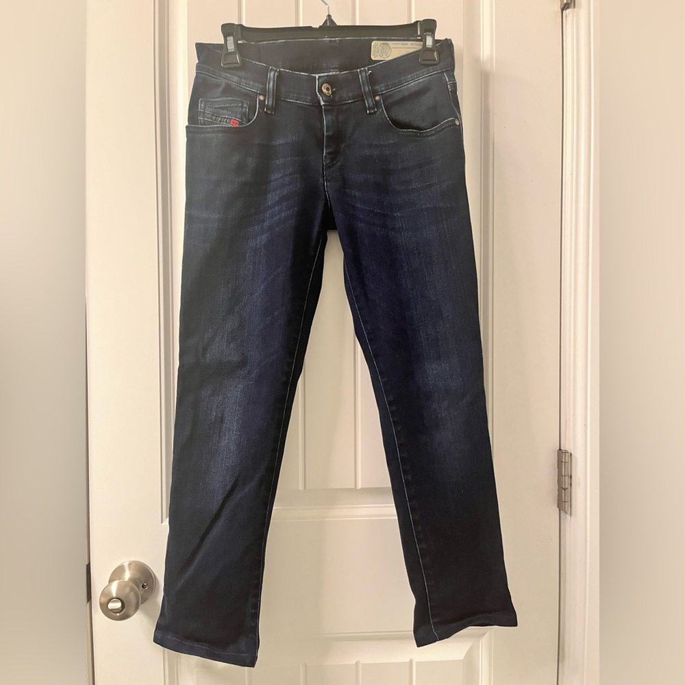 Diesel Grupee Jeans - size 25. Excellent condition - no fading or tears.